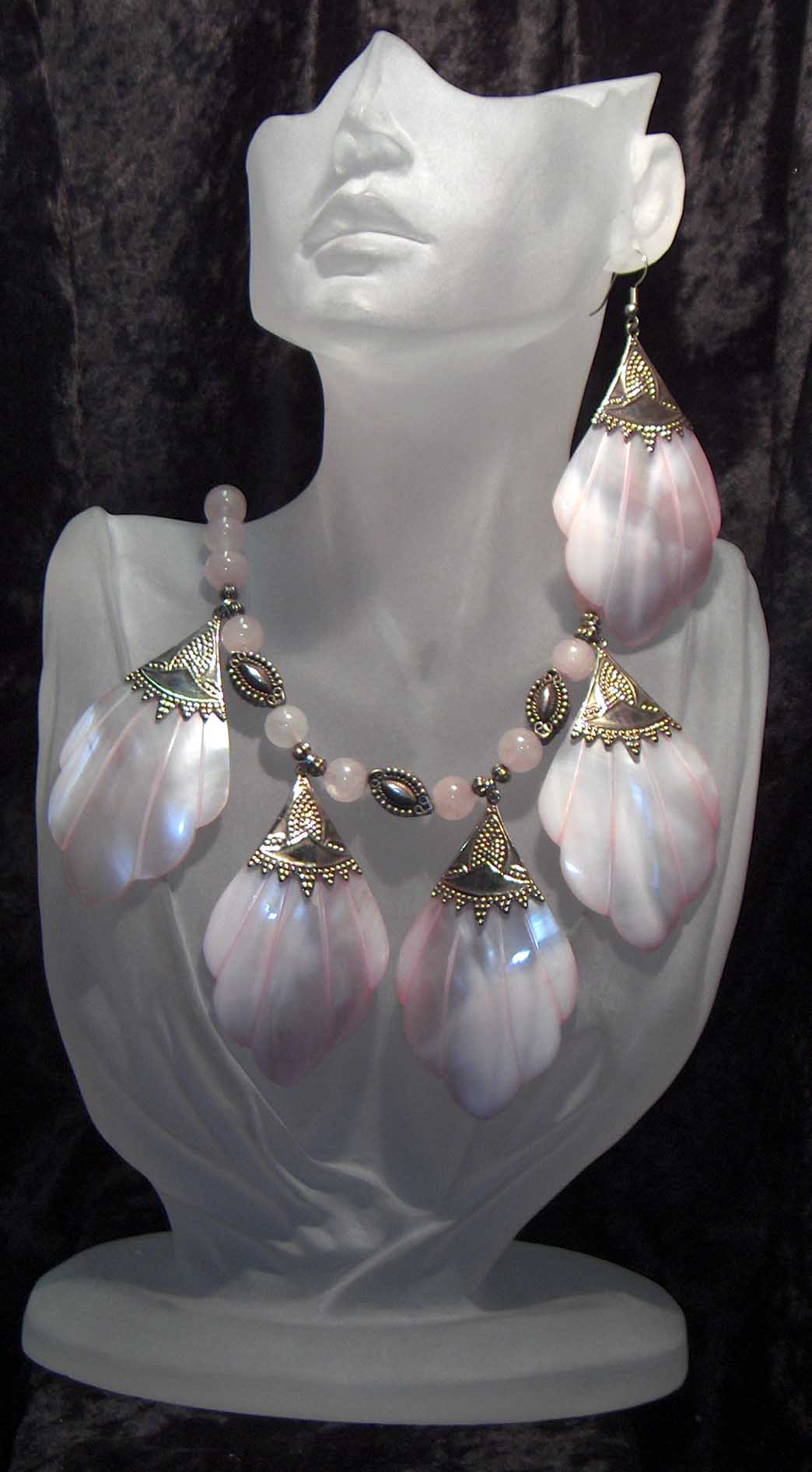 Rose quartz with pink shell pendants