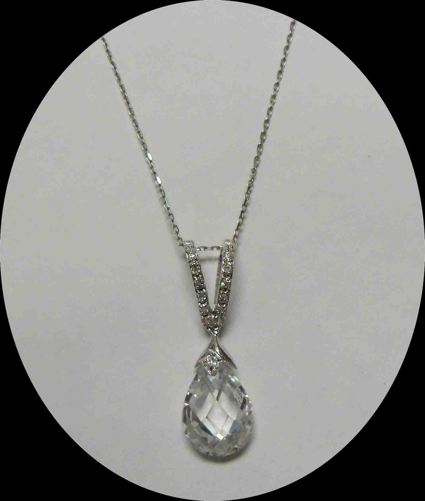 White drop faceted crystal necklace