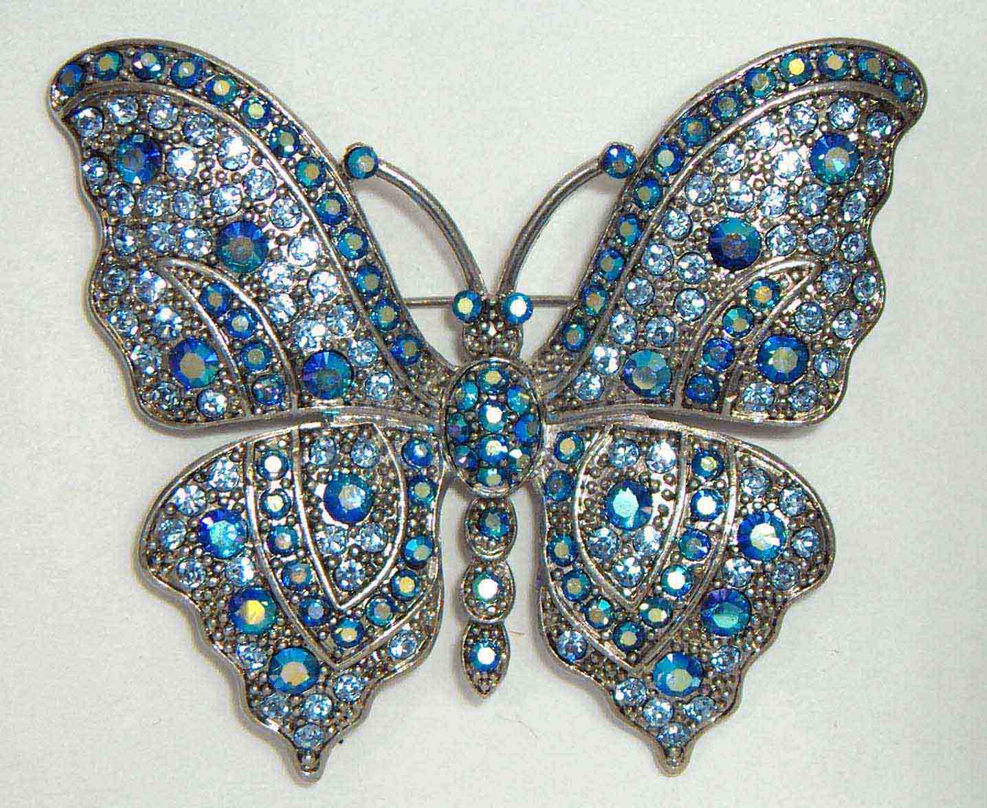 Blue crystal dense butterfly pin