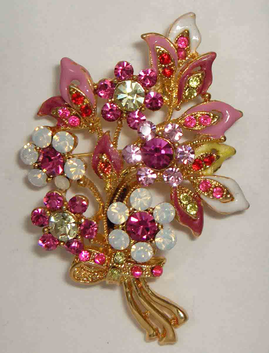 Multi Pink crystal heart tree